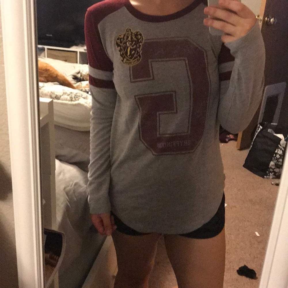 Harry Potter gryffindor shirt